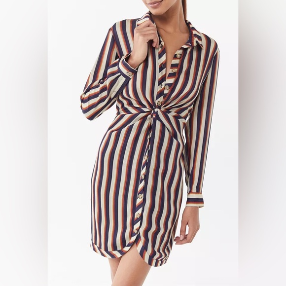 Heartloom Dresses & Skirts - Heartloom Tina stripe twist front shirt dress